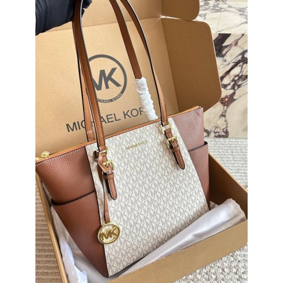 Michael Kors Jet Set Large Logo Tote Bag